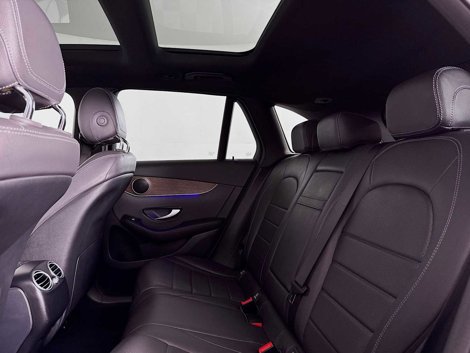 Used 2020 Mercedes-Benz GLC 300 4MATIC image 30