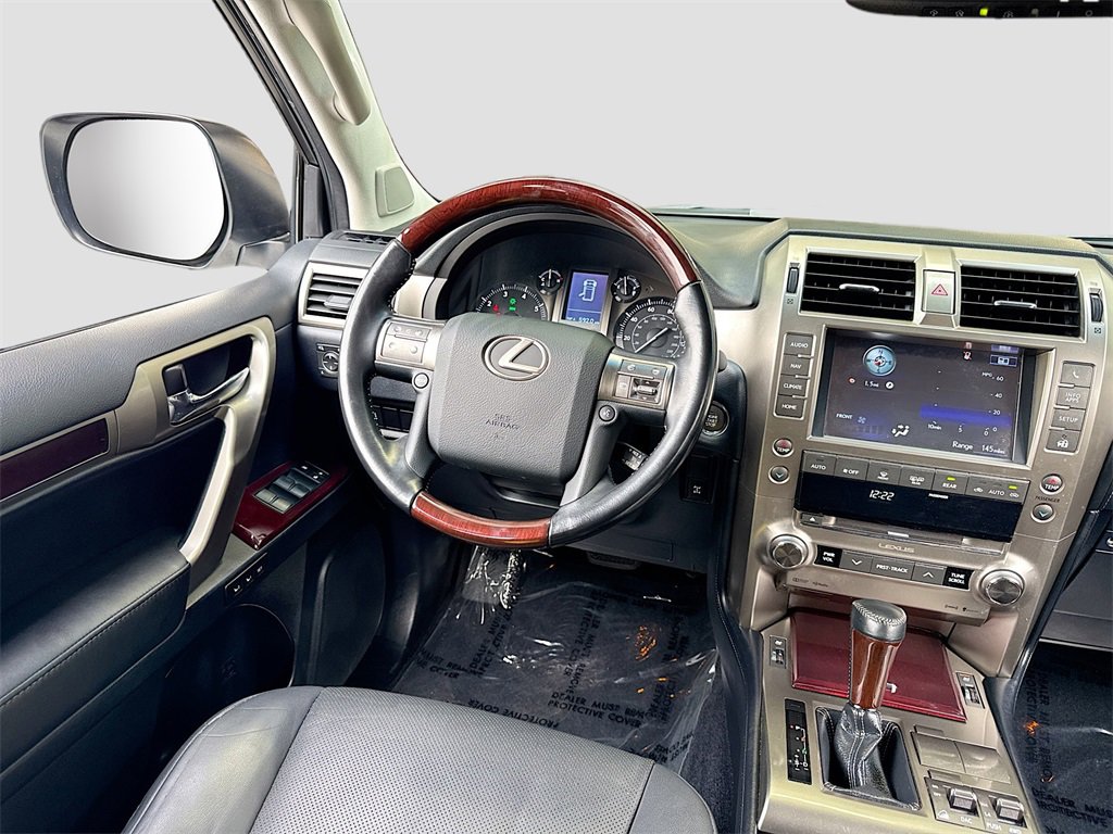 Used 2019 Lexus GX 460 image 16