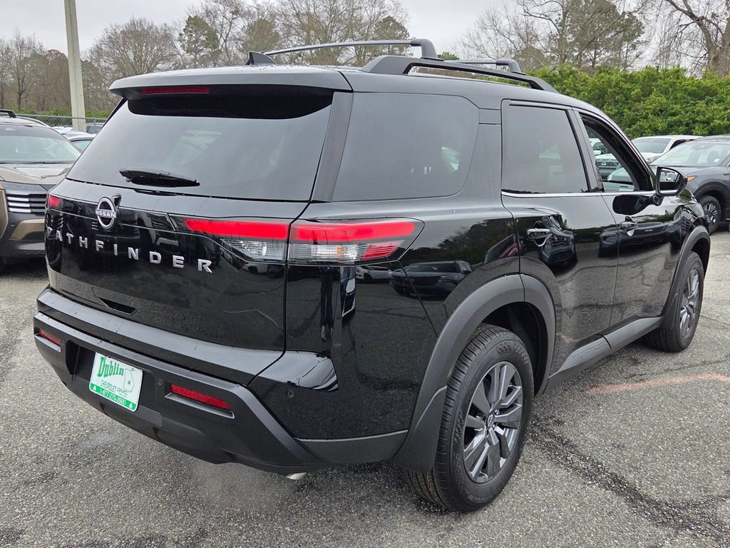 New 2026 Nissan Pathfinder SV image 10