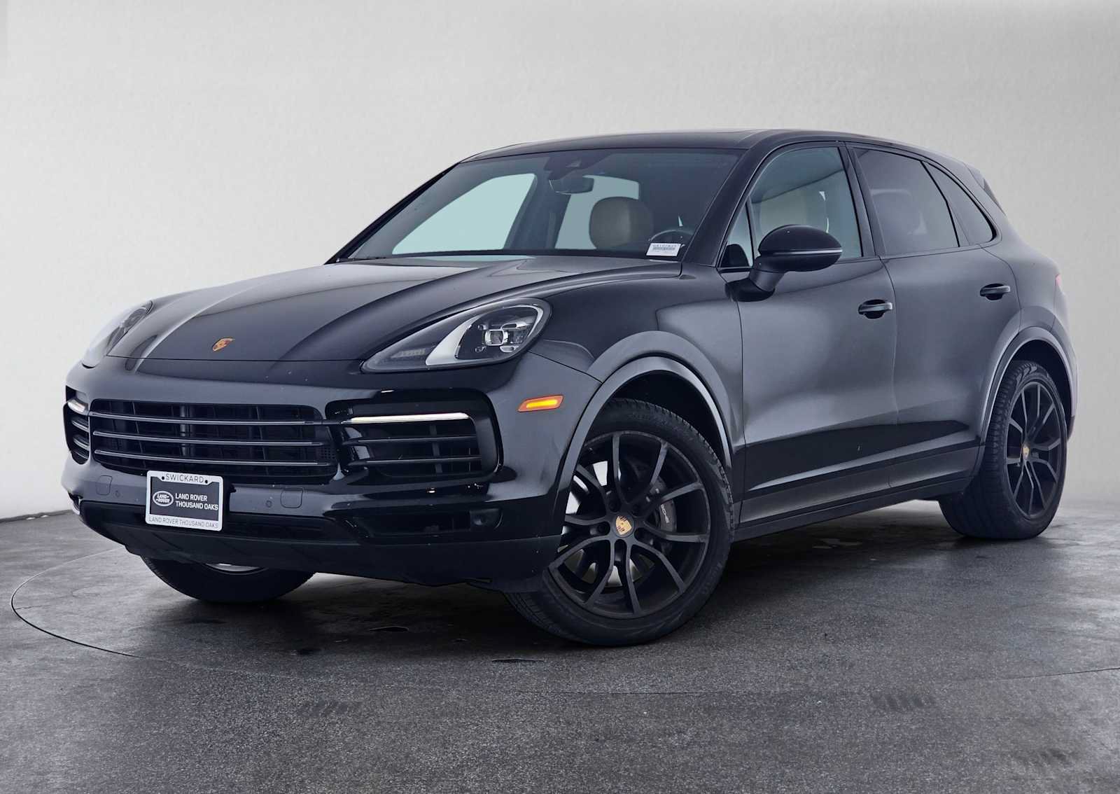 Used 2023 Porsche Cayenne Platinum Edition AWD/4WD image 1