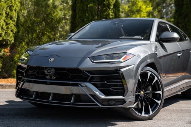 Used 2019 Lamborghini Urus image 2