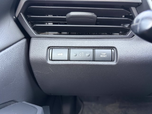 Used 2024 Nissan Altima 2.5 SV AWD/4WD image 13
