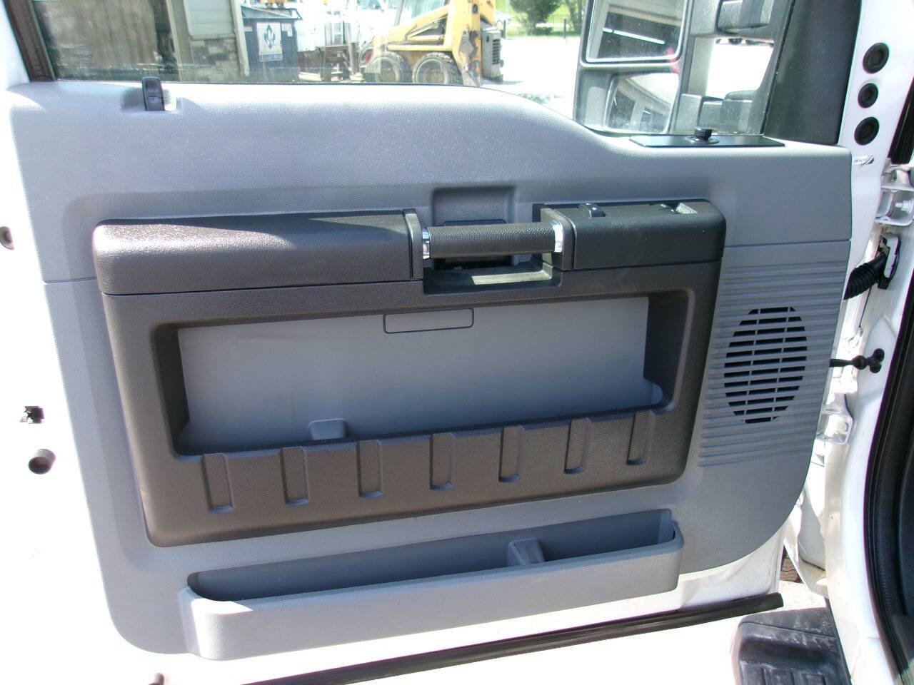 Used 2012 Ford F350 XL w/ PWR Equipment Group AWD/4WD image 9