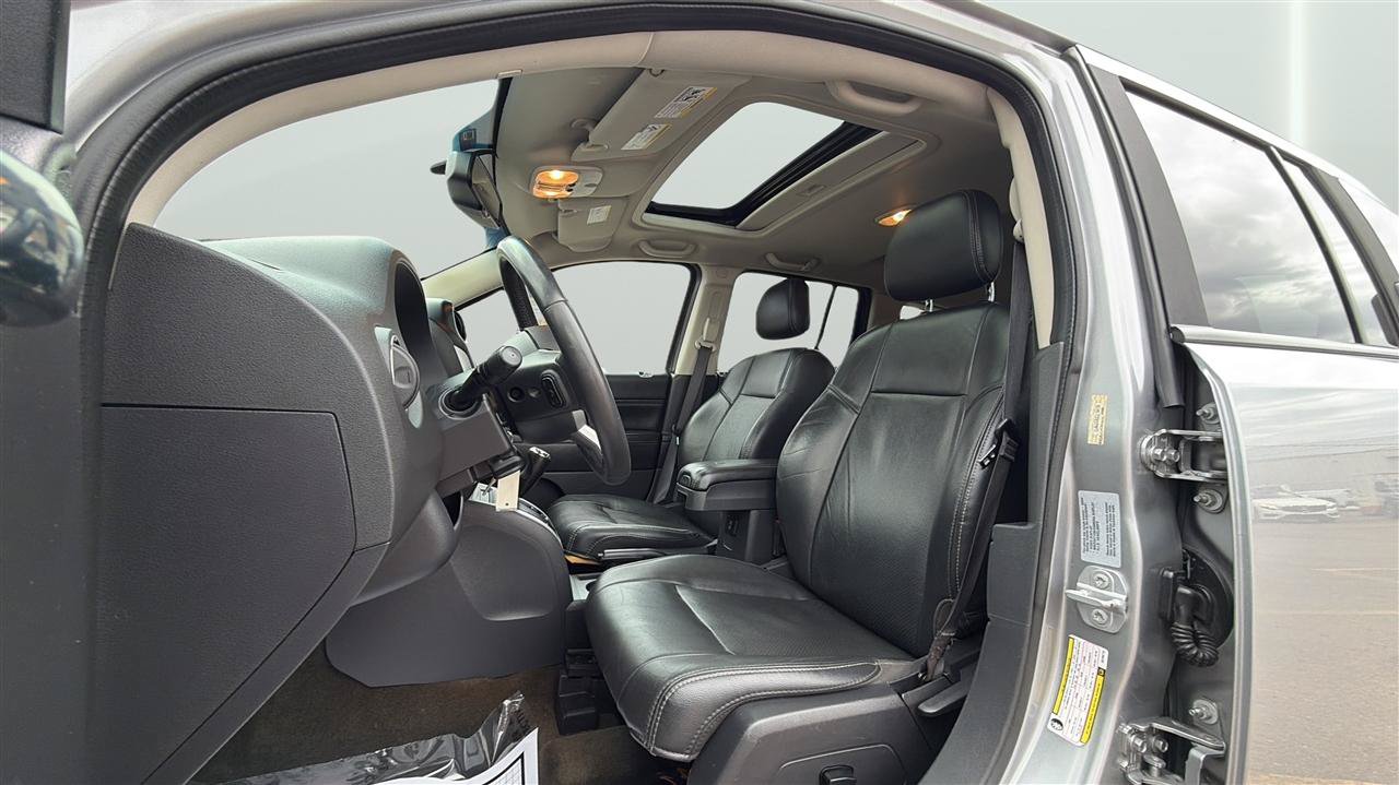 Used 2016 Jeep Compass High Altitude AWD/4WD image 26
