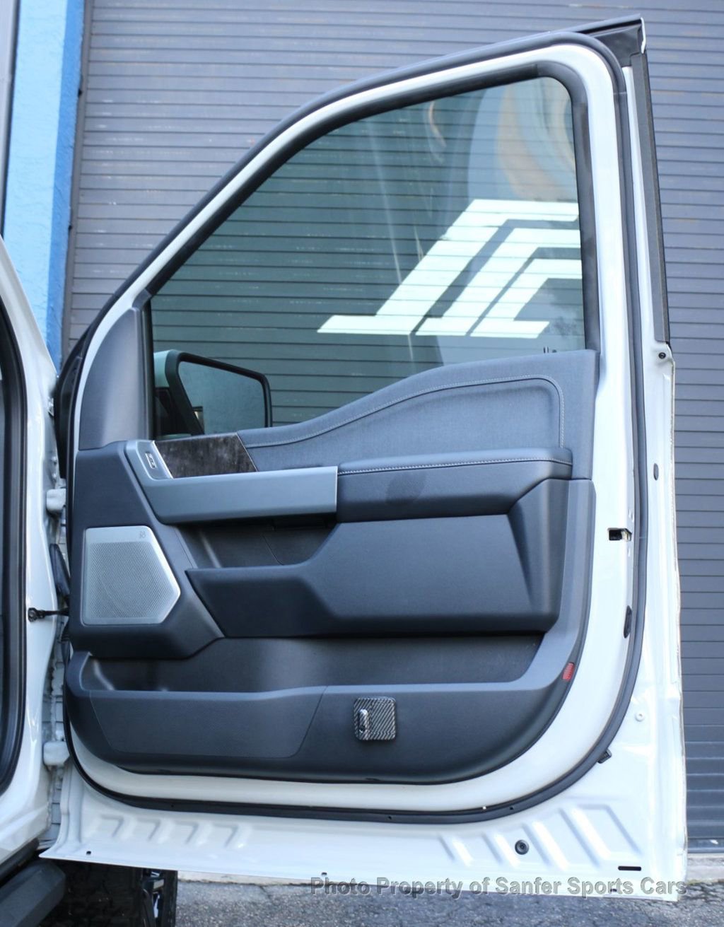 Used 2023 Ford F150 Lariat w/ Equipment Group 502A High image 25