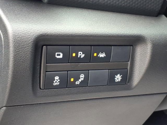 Certified 2025 Nissan Kicks Play S image 19