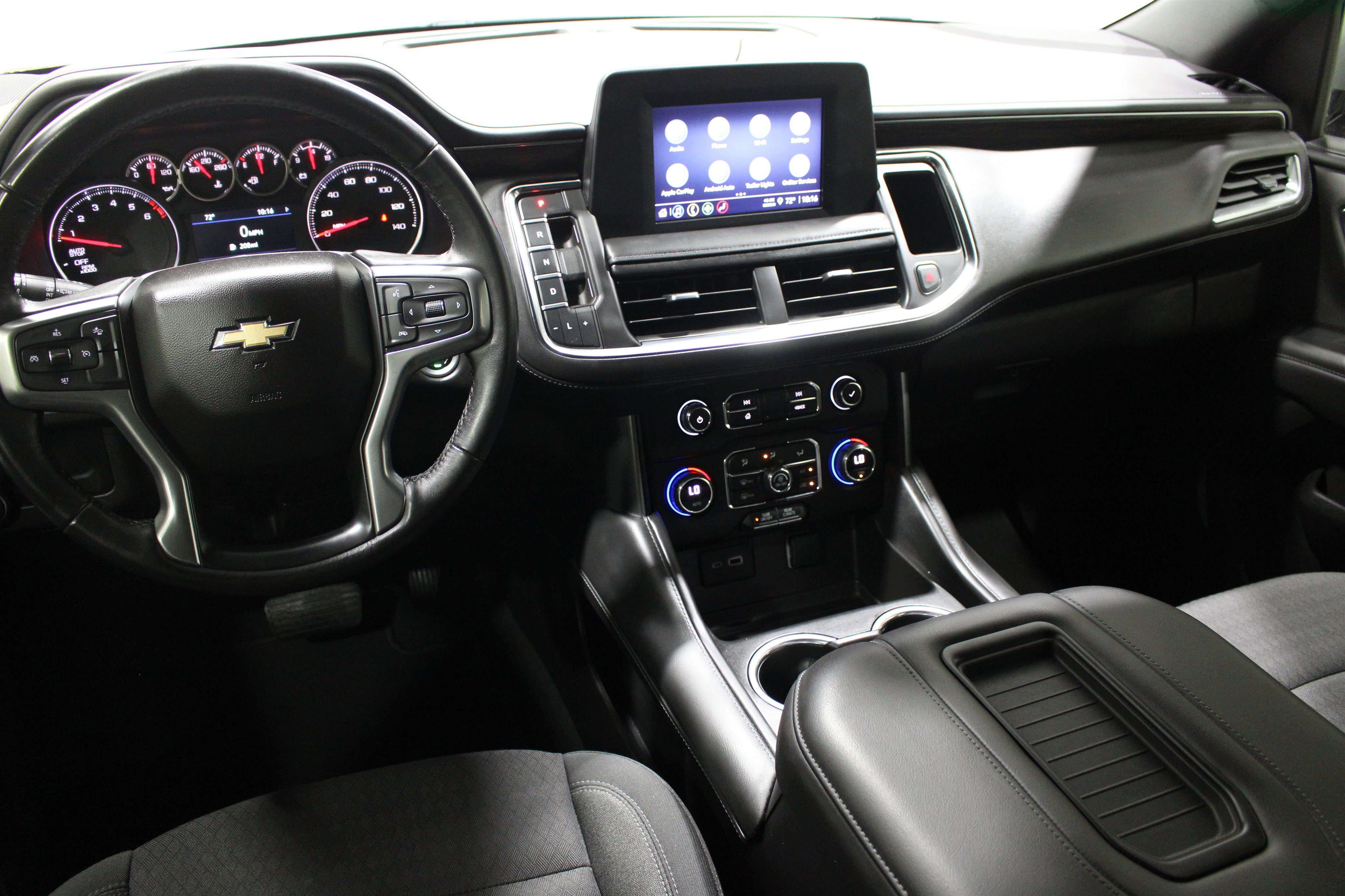 Used 2023 Chevrolet Suburban LS image 2