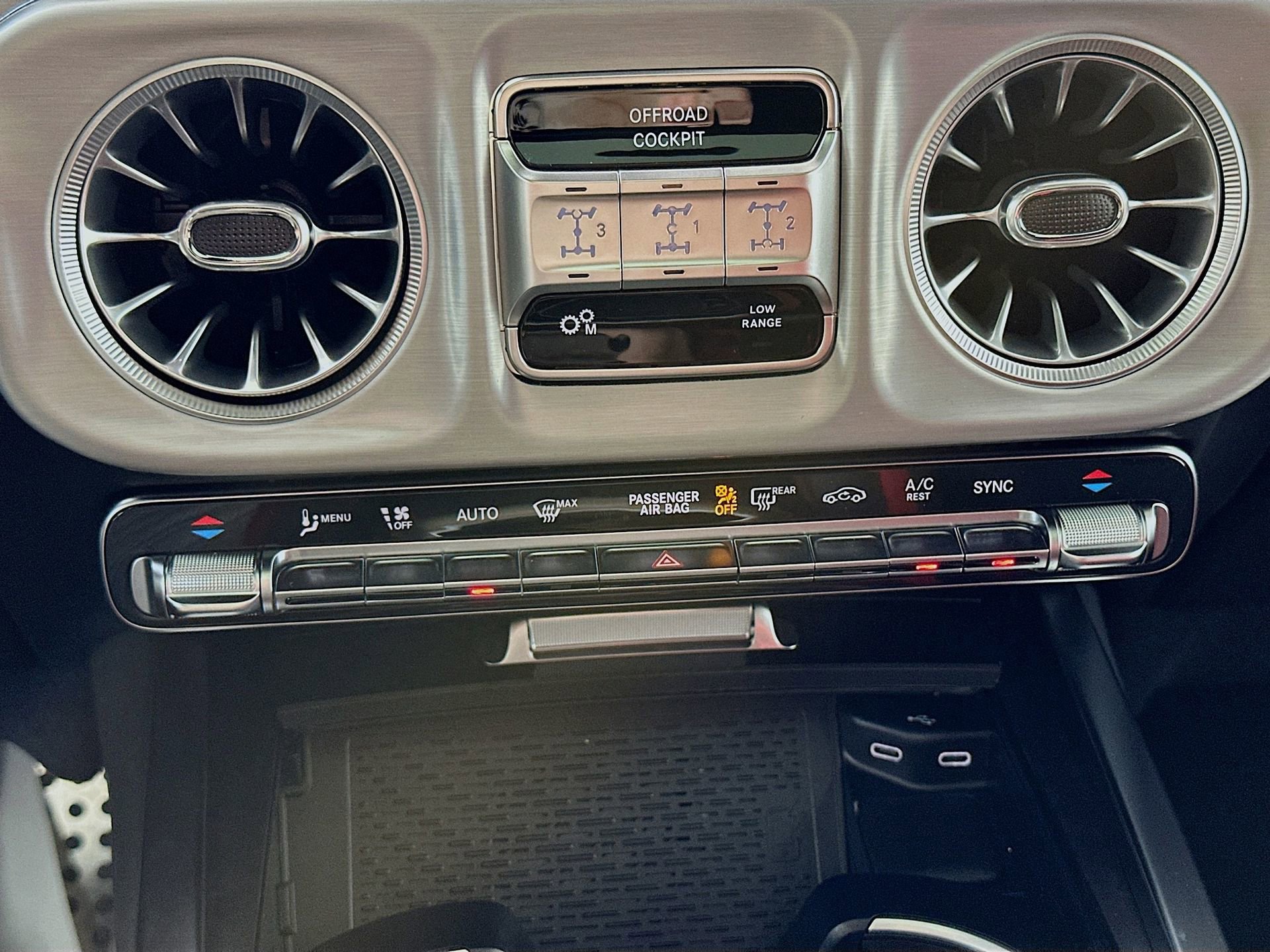 New 2026 Mercedes-Benz G 63 AMG 4MATIC image 17