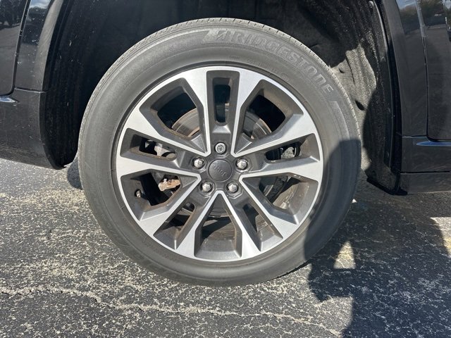 Used 2022 Jeep Grand Cherokee L Overland w/ Luxury Tech Group IV image 32