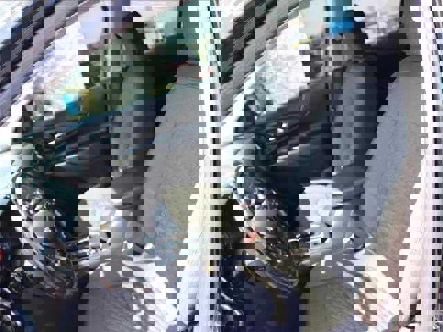 Used 2021 Chevrolet Equinox LT image 16