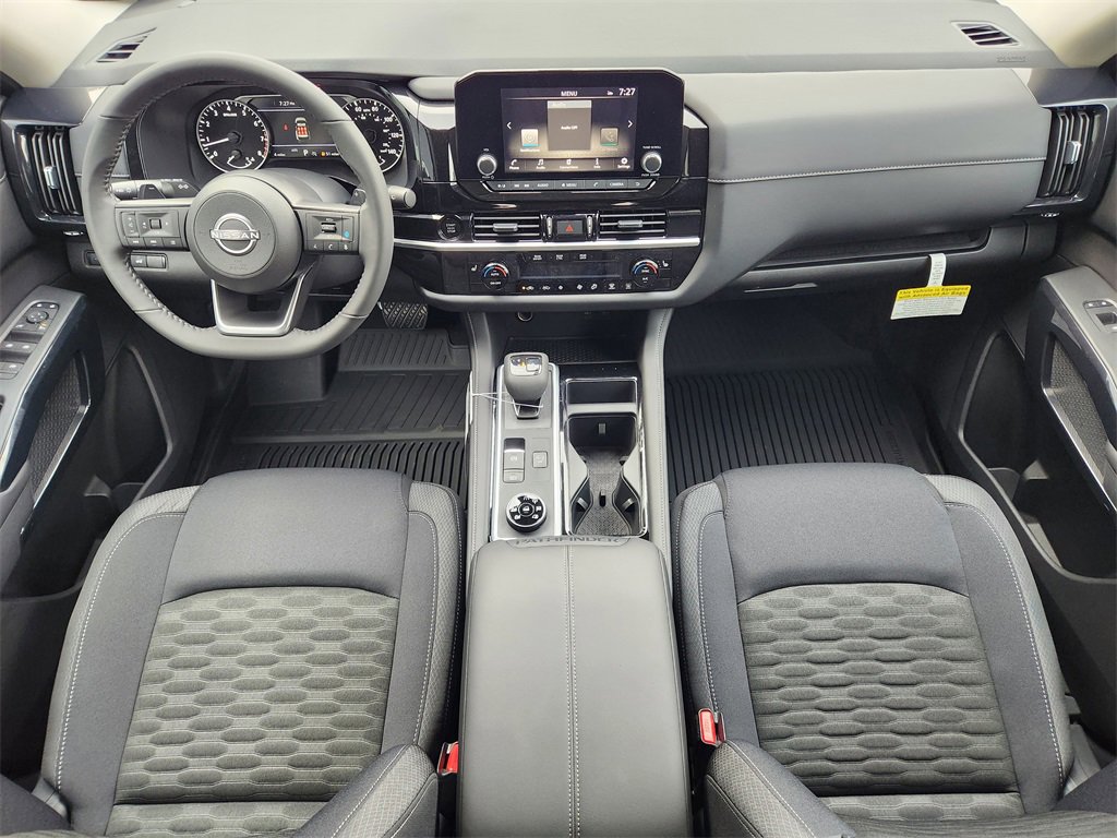 New 2025 Nissan Pathfinder SV image 19