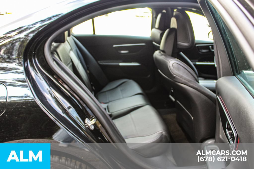 Used 2024 Mercedes-Benz C 300 Sedan image 17