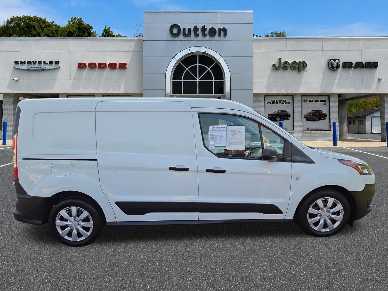 Used 2023 Ford Transit Connect XL FWD image 2
