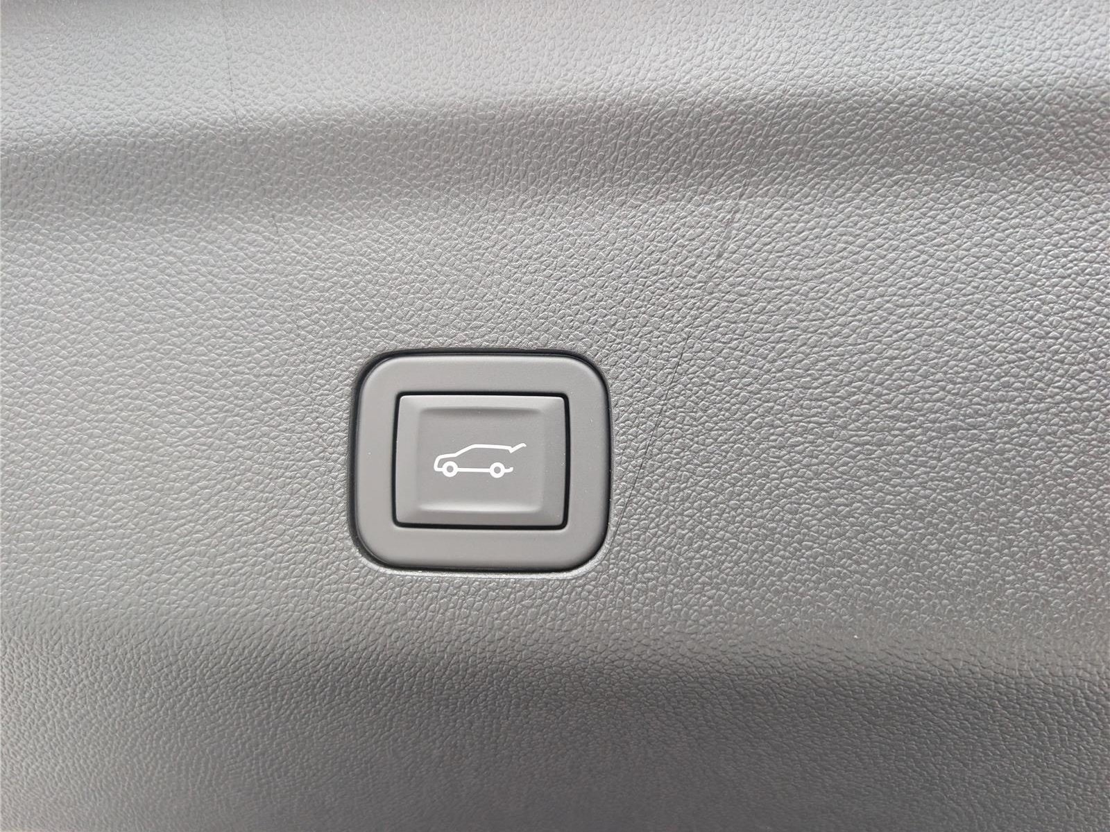 New 2026 Chevrolet Tahoe High Country AWD/4WD image 14