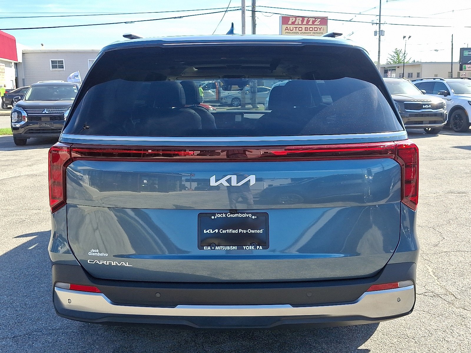 Used 2025 Kia Carnival SX image 6