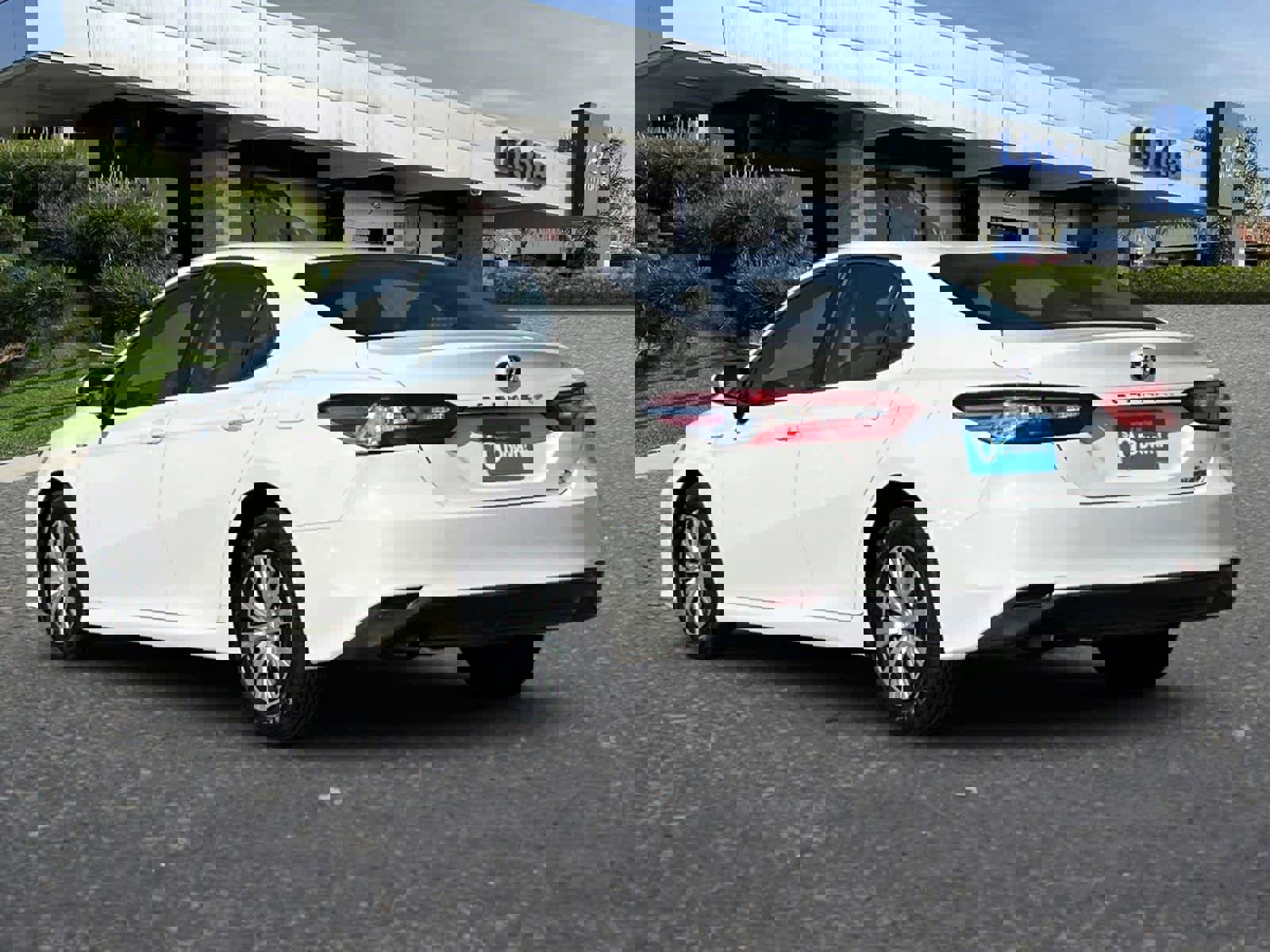 Used 2018 Toyota Camry LE image 7