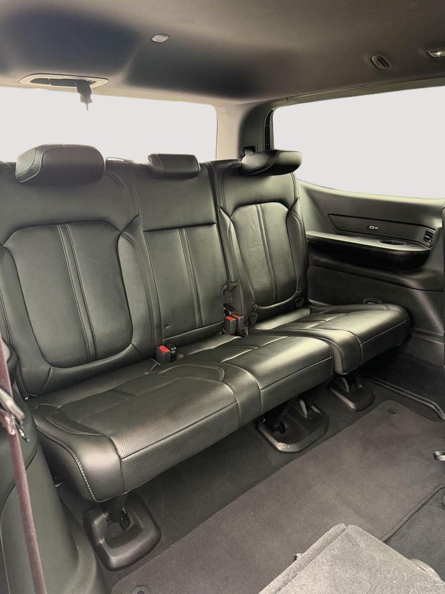 Used 2025 Jeep Wagoneer Series II AWD/4WD image 13