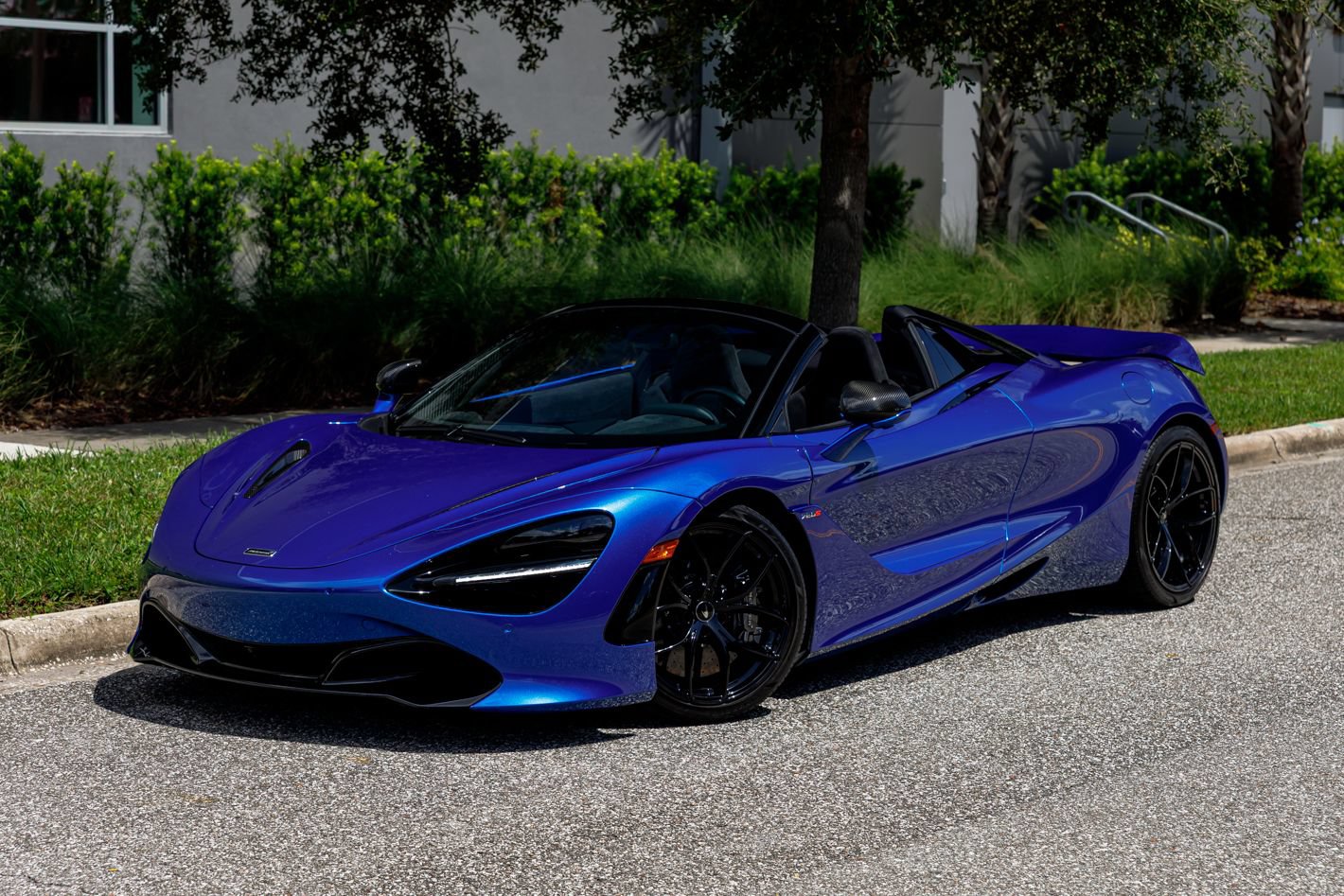 Used 2022 McLaren 720S Luxury RWD image 16