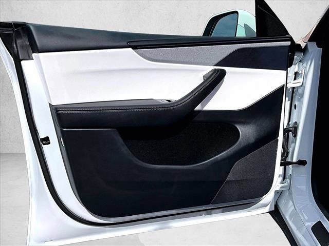 Used 2026 Tesla Model Y AWD image 17