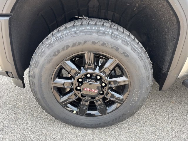 New 2025 GMC Sierra 2500 AT4 w/ AT4 Premium Plus Package image 12