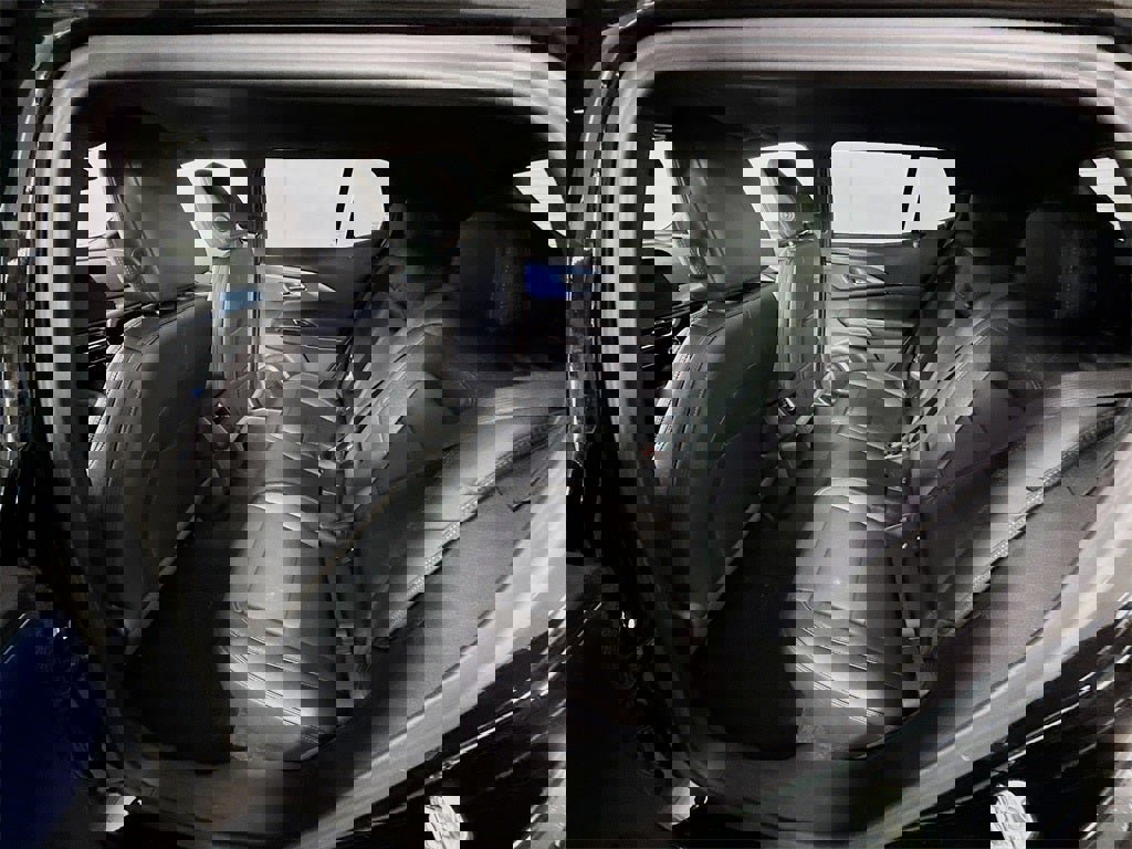 New 2026 Chevrolet Equinox EV LT image 18