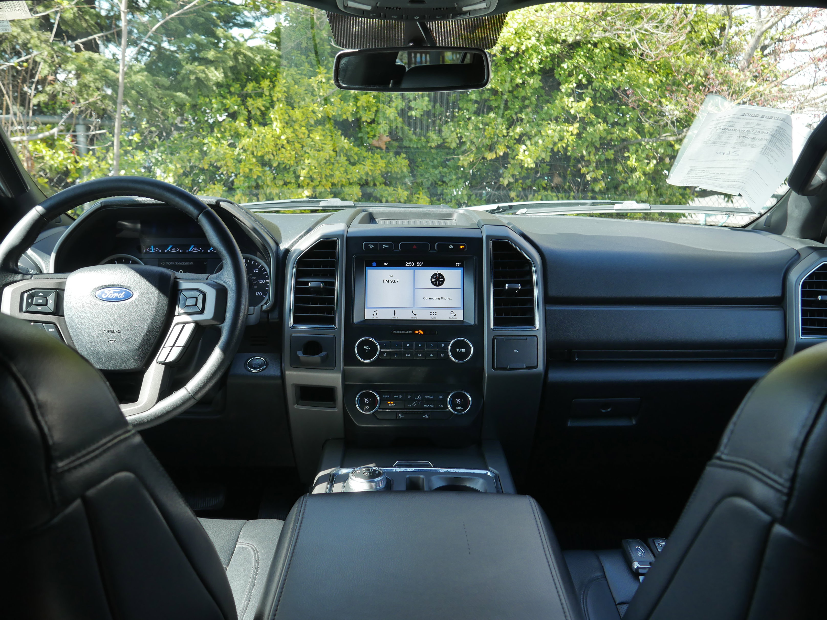 Used 2019 Ford Expedition XLT w/ Equipment Group 201A AWD/4WD image 9