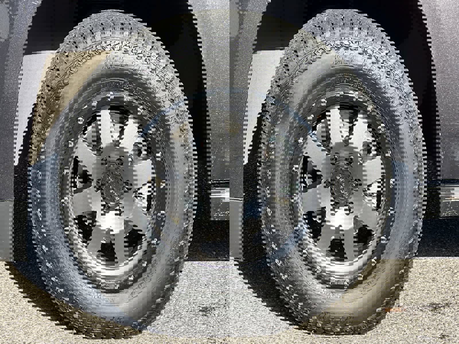 Used 2017 GMC Yukon XL Denali image 25