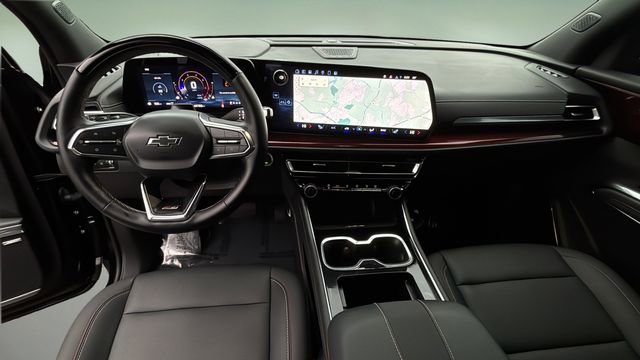 Used 2025 Chevrolet Traverse Z71 w/ Enhanced Driving Package image 16