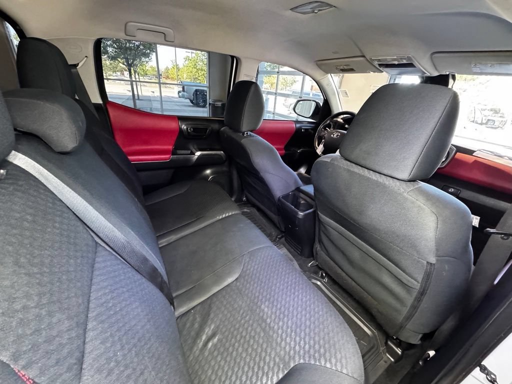 Used 2021 Toyota Tacoma SR5 AWD/4WD image 52