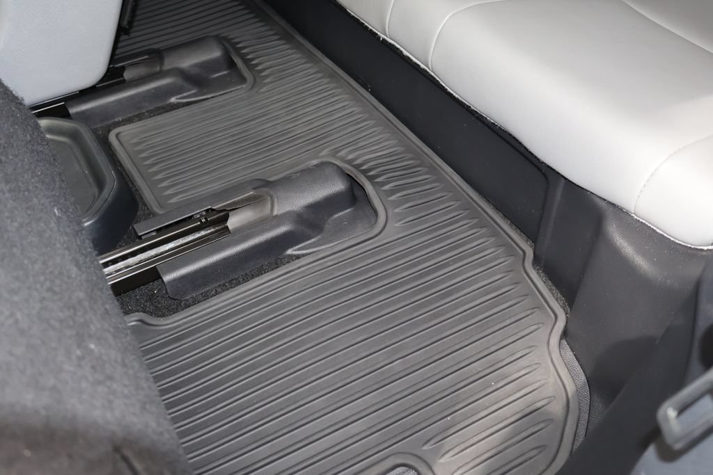 Used 2024 Toyota Highlander Platinum AWD/4WD image 63