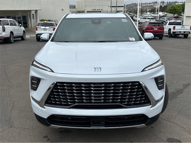 New 2026 Buick Enclave Avenir w/ Super Cruise Package image 2