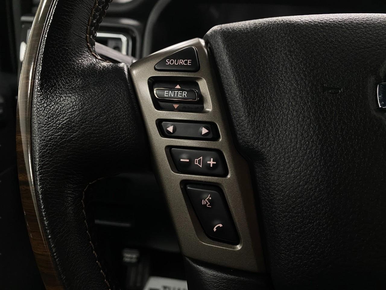 Used 2021 Nissan Titan Platinum Reserve w/ Moonroof Package image 17