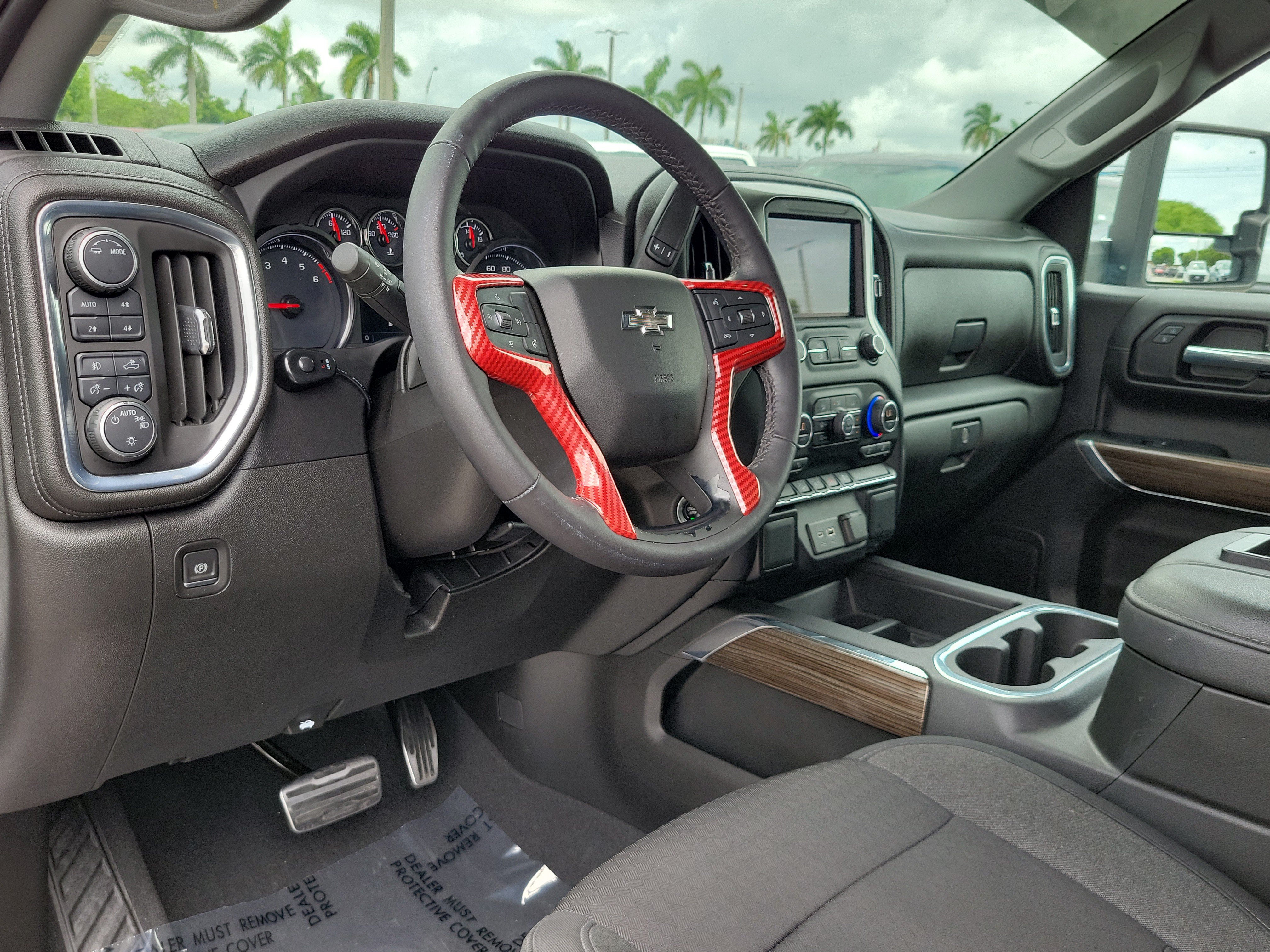 Used 2021 Chevrolet Silverado 1500 LT Trail Boss AWD/4WD image 14