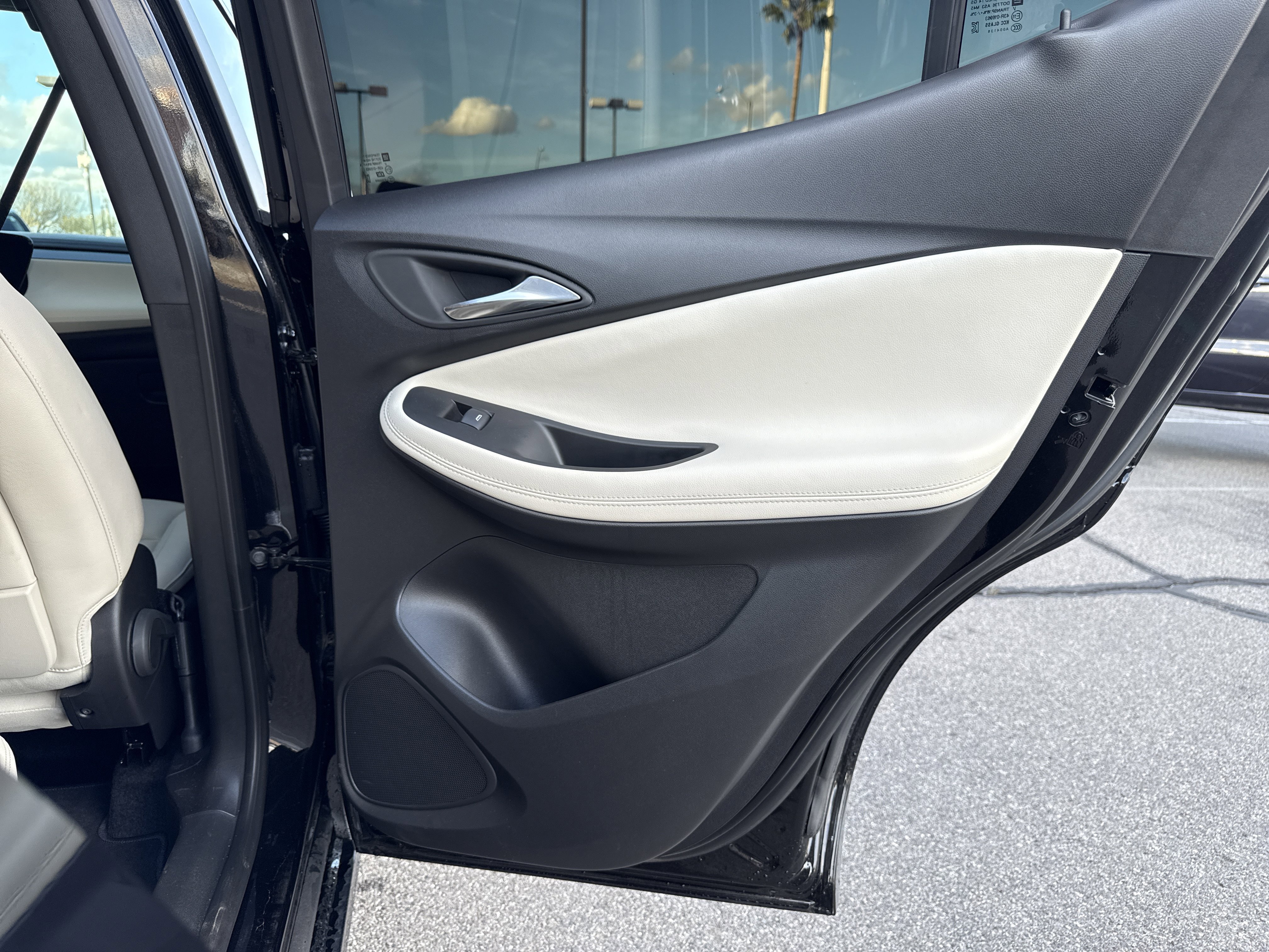 Used 2026 Buick Encore GX Sport Touring w/ Advanced Technology Package image 32