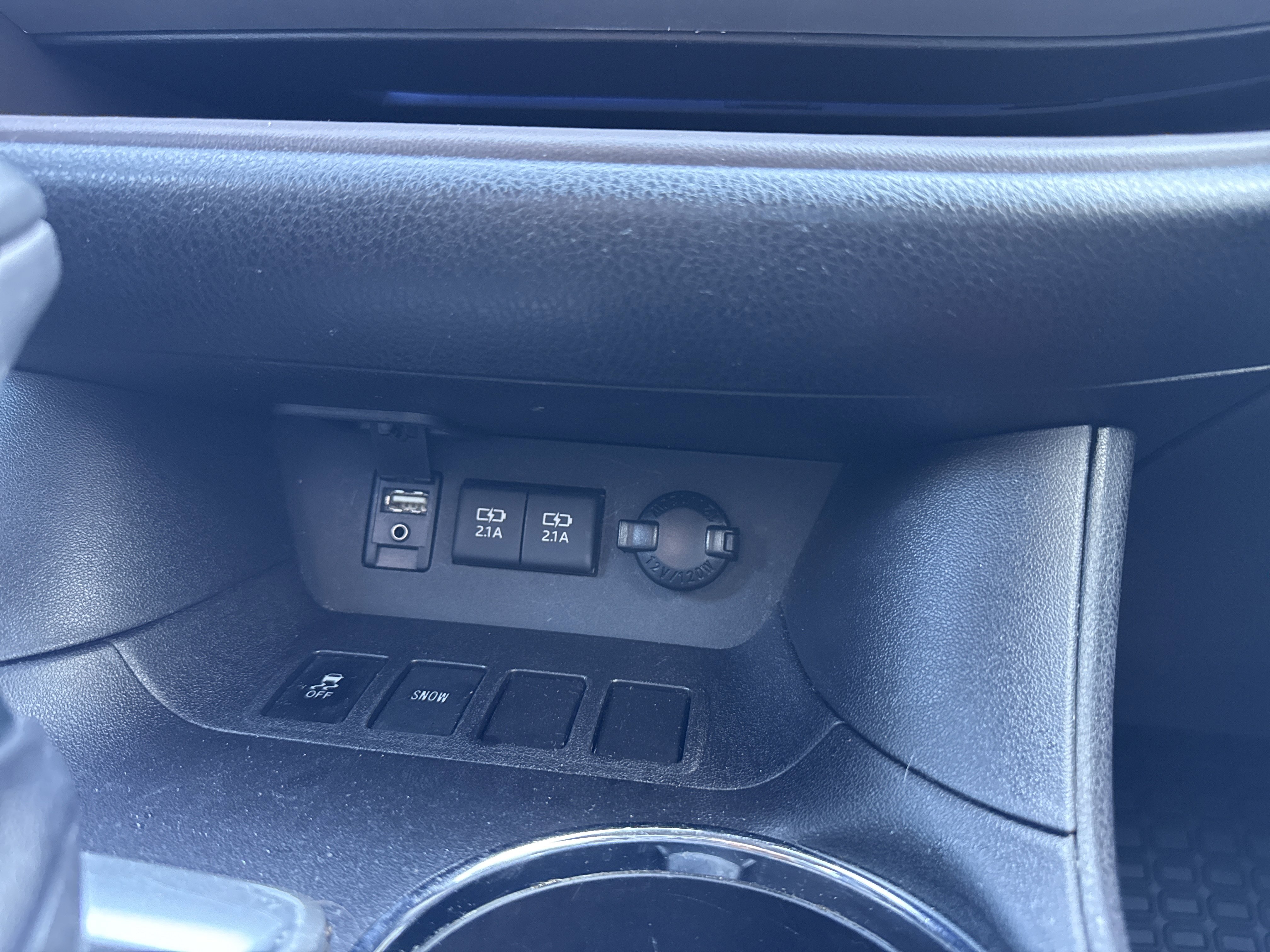 Used 2017 Toyota Highlander Limited image 21