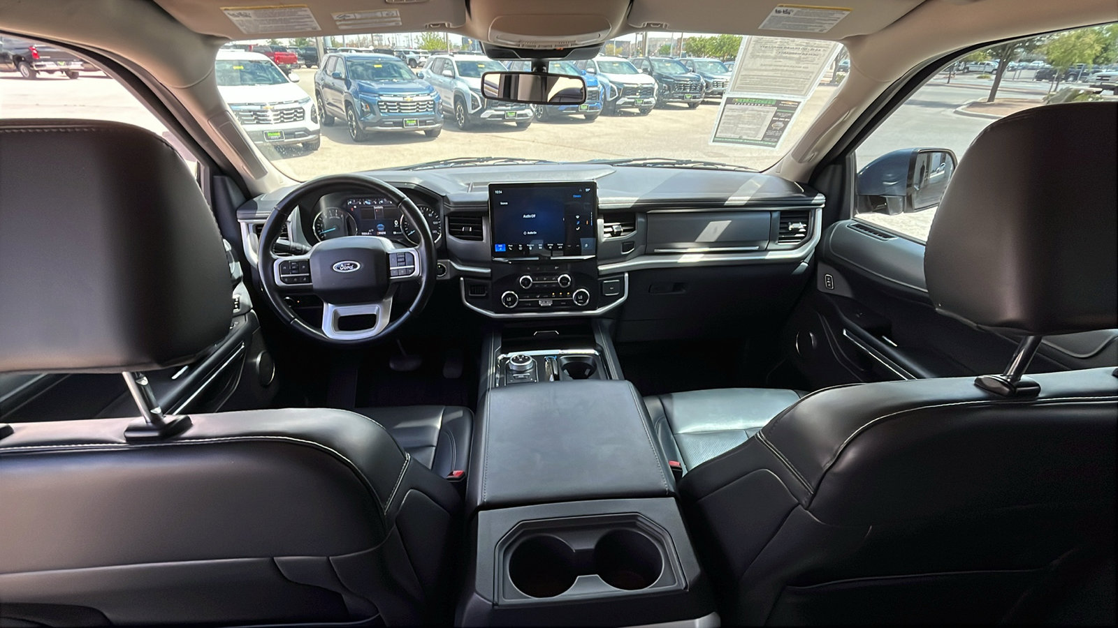 Used 2023 Ford Expedition XLT RWD image 25