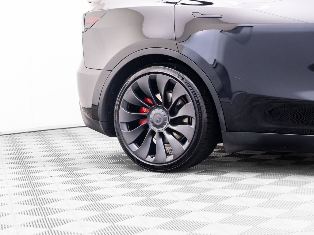 Used 2022 Tesla Model Y Performance AWD/4WD image 37