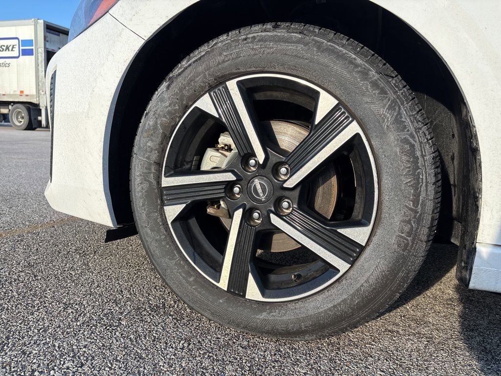 Used 2024 Nissan Sentra SV FWD image 13