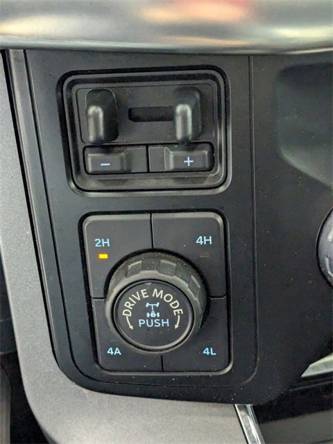 Used 2023 Ford F150 Lariat w/ Trailer Tow Package image 24