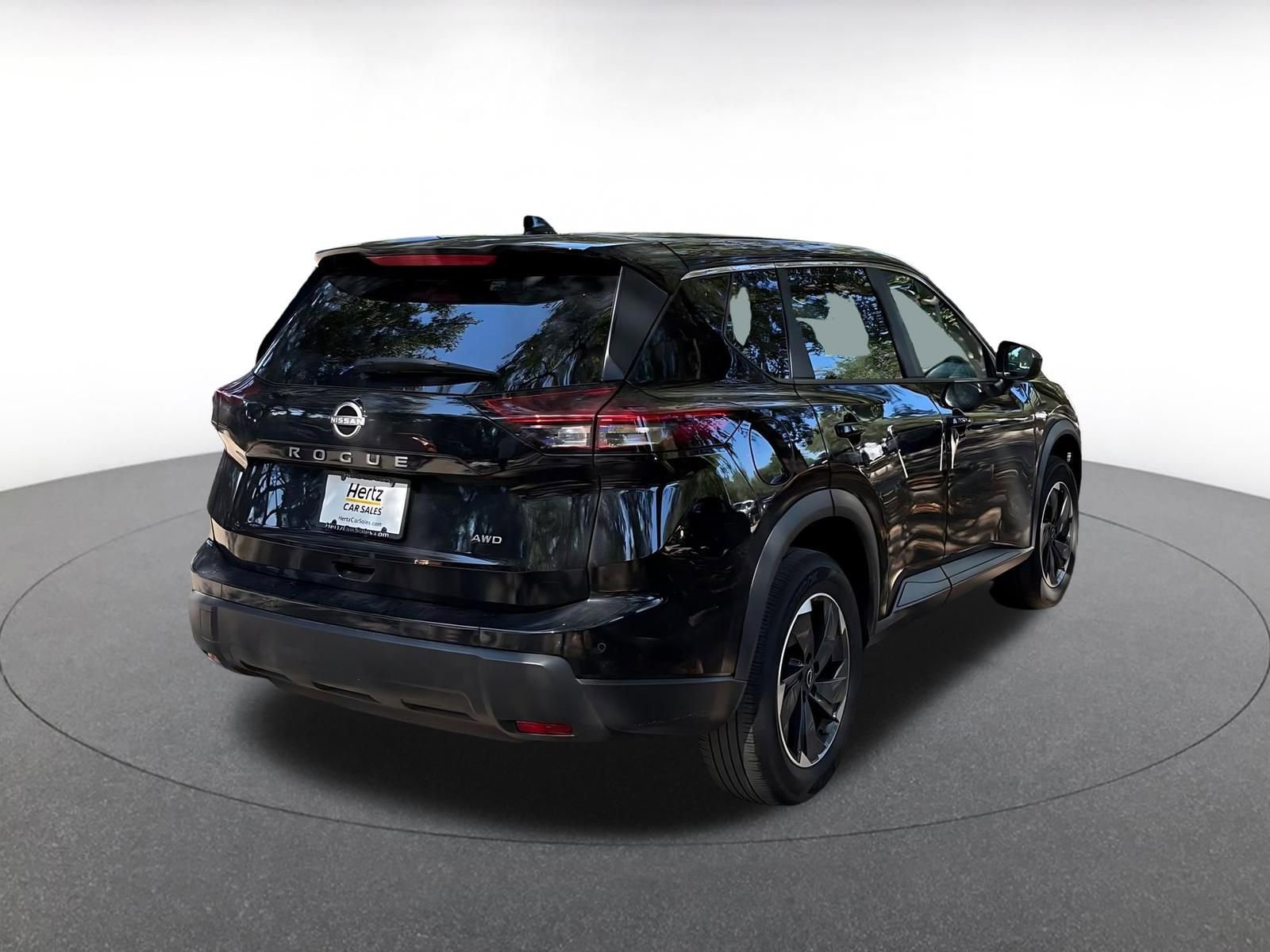 Used 2025 Nissan Rogue SV AWD/4WD image 7