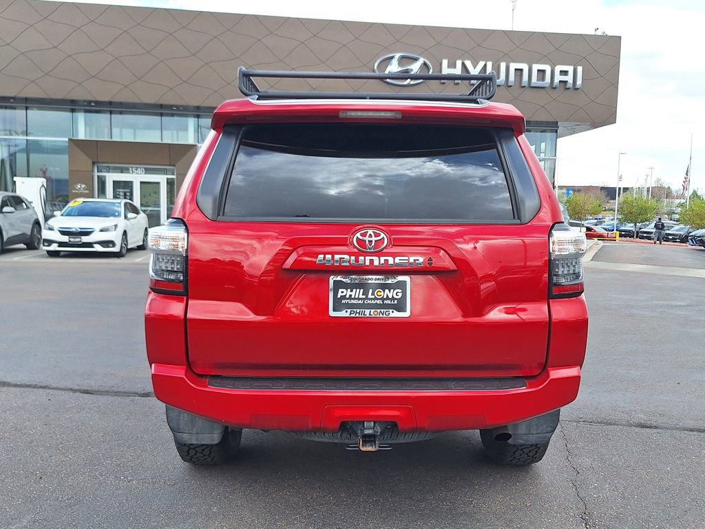 Used 2023 Toyota 4Runner SR5 Premium w/ Moonroof Package AWD/4WD image 4
