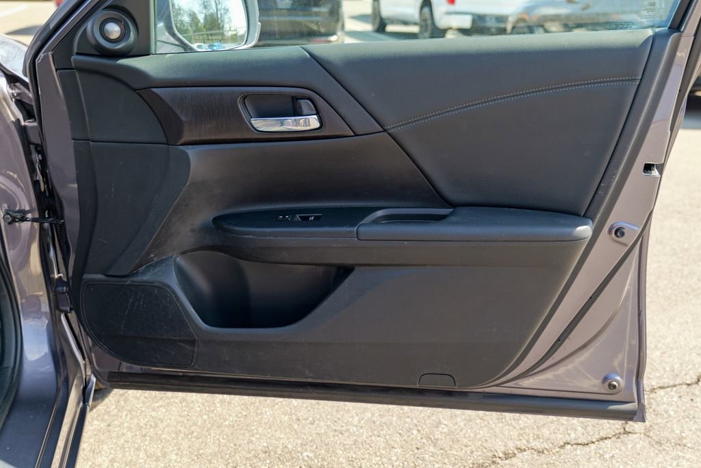 Used 2014 Honda Accord EX-L image 33