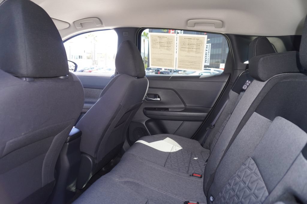 Used 2026 Nissan Kicks SV FWD image 10
