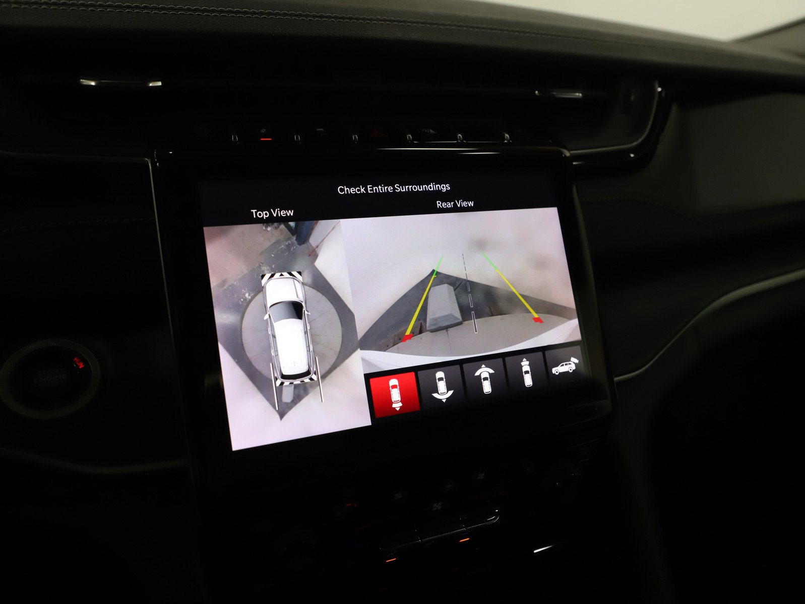 Used 2023 Jeep Grand Cherokee 4WD 4xe w/ Luxury Tech Group II image 21