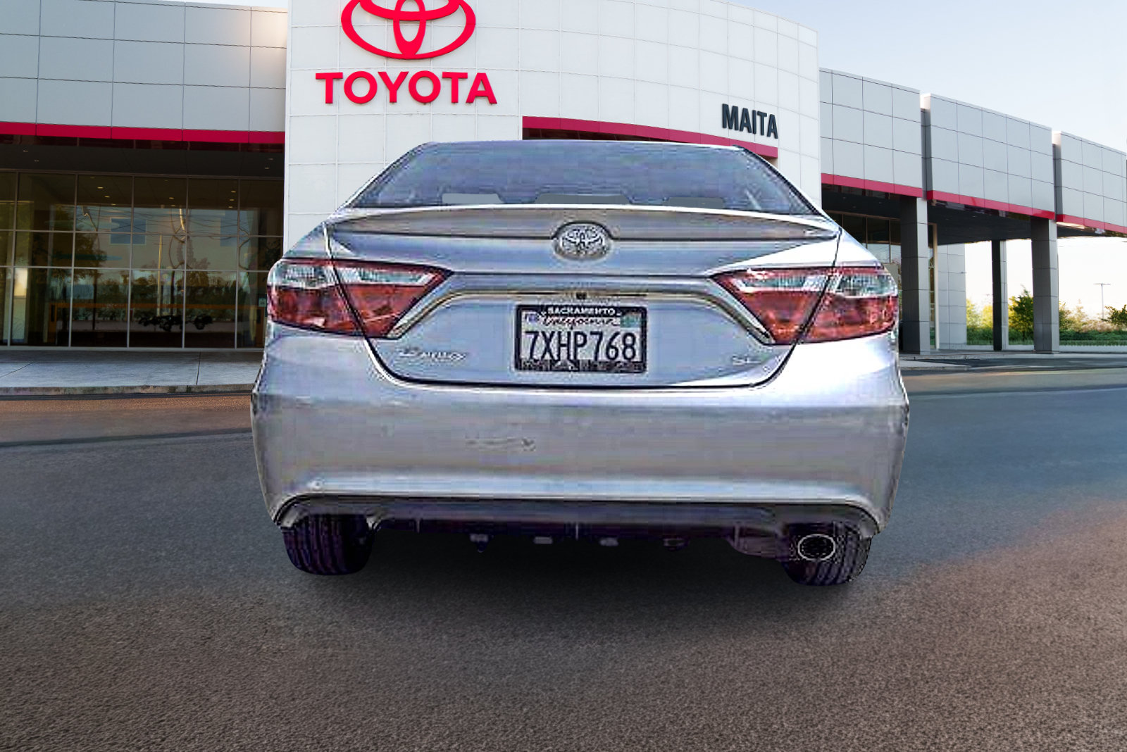 Used 2017 Toyota Camry SE FWD image 6