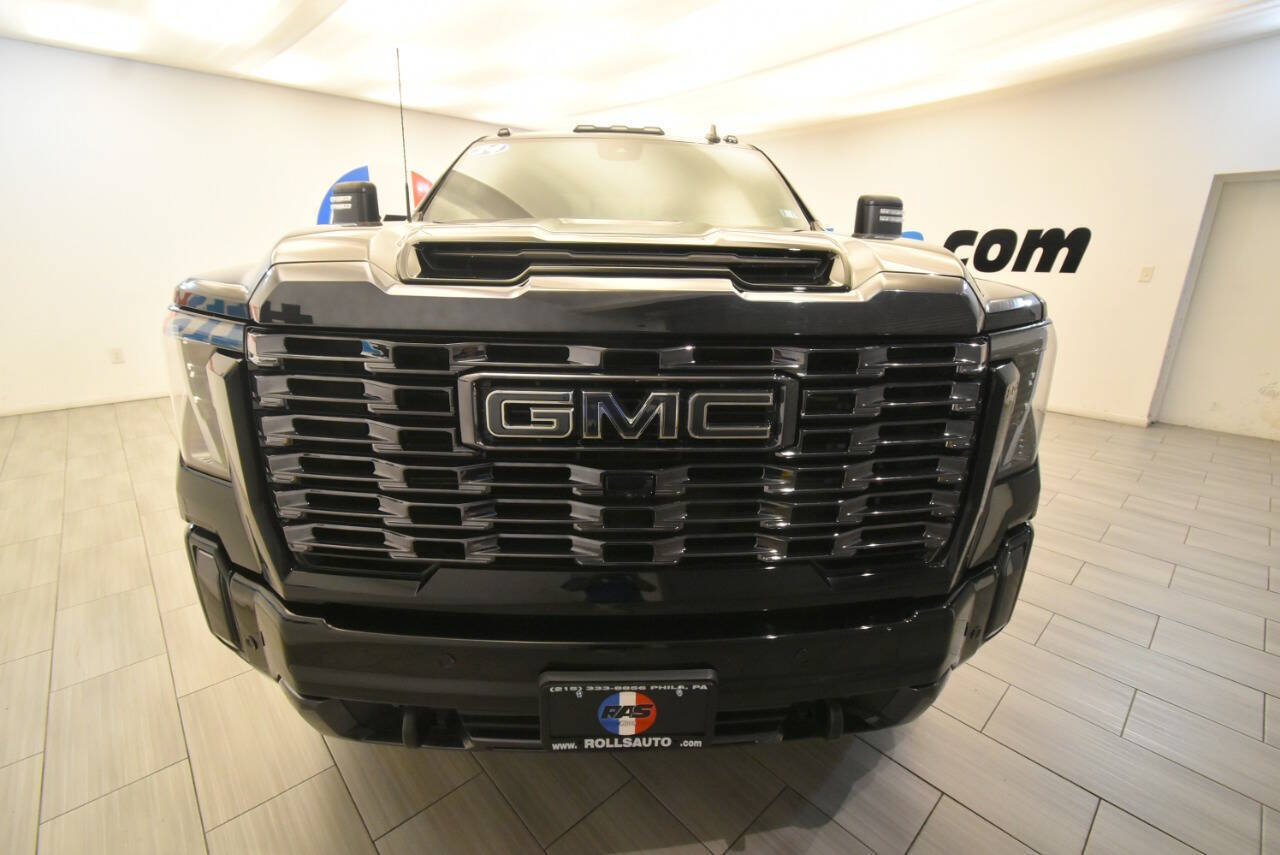 Used 2024 GMC Sierra 2500 Denali Ultimate w/ Max Trailering Package AWD/4WD image 8