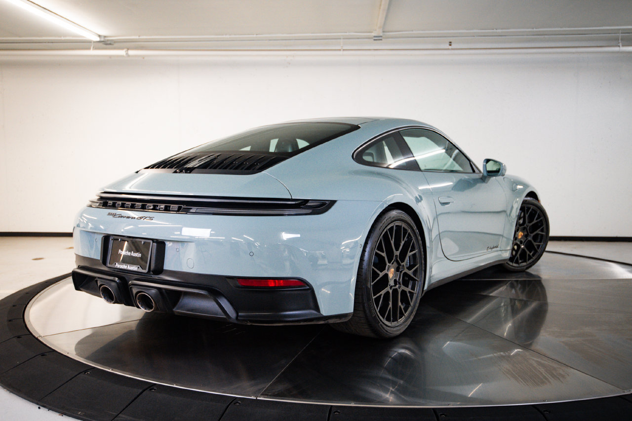 Certified 2025 Porsche 911 Carrera GTS RWD image 7