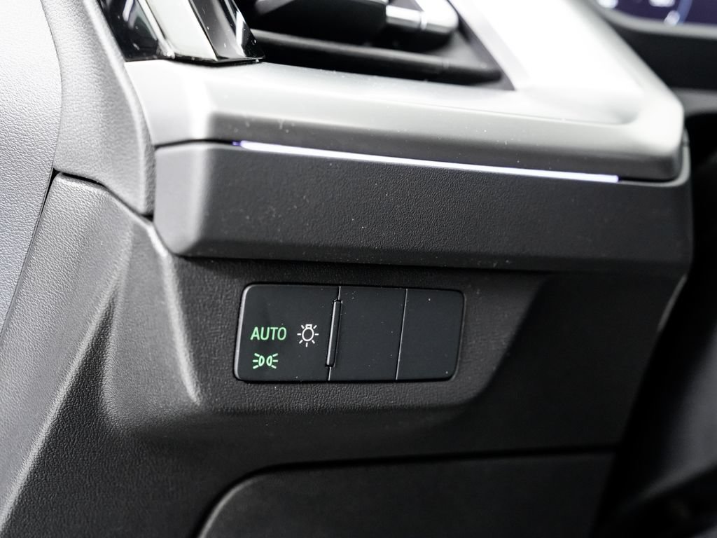 Used 2023 Audi Q4 e-tron Premium Plus w/ Premium Plus AWD/4WD image 10