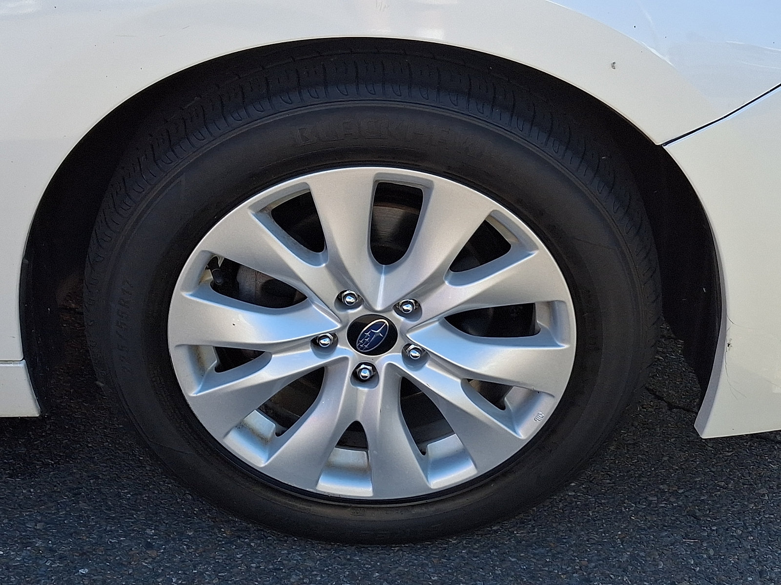 Used 2015 Subaru Legacy 2.5i Premium AWD/4WD image 8