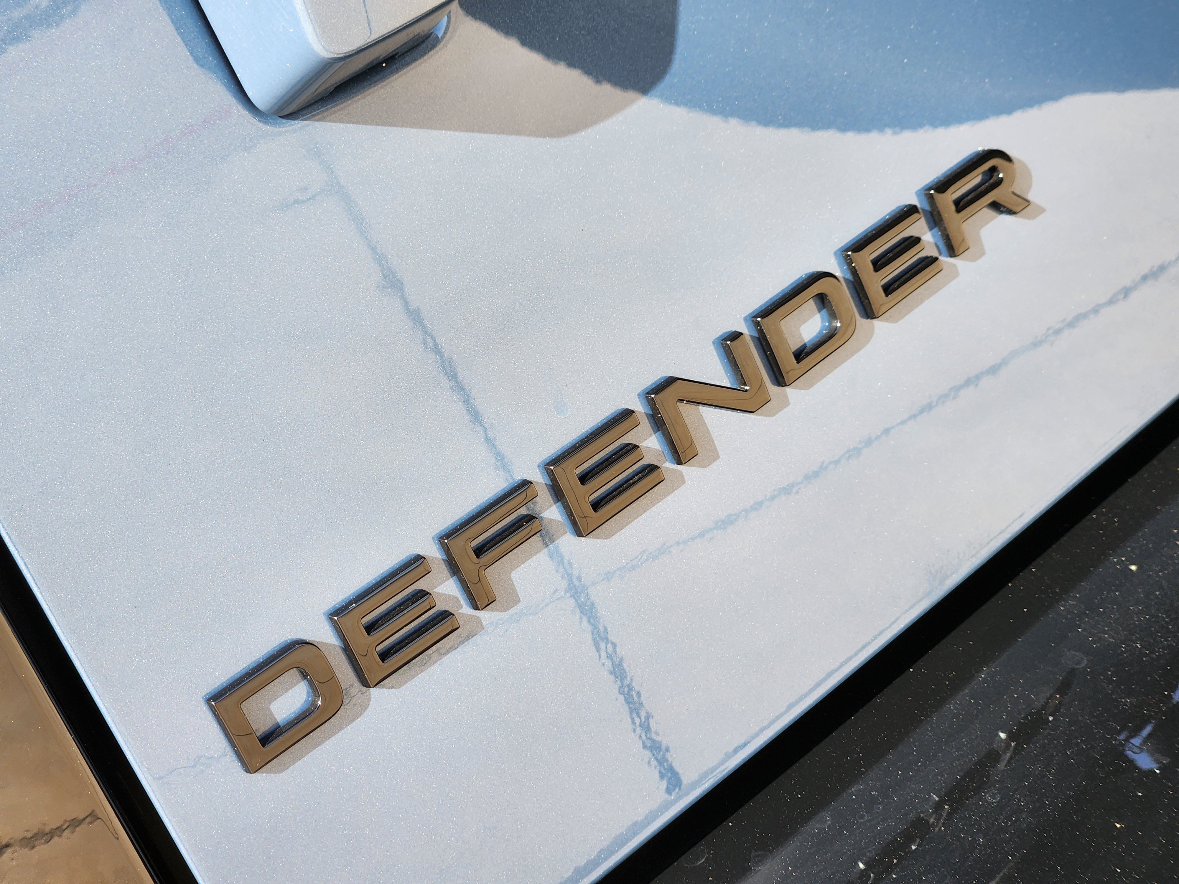 New 2026 Land Rover Defender 110 X-Dynamic SE AWD/4WD image 11